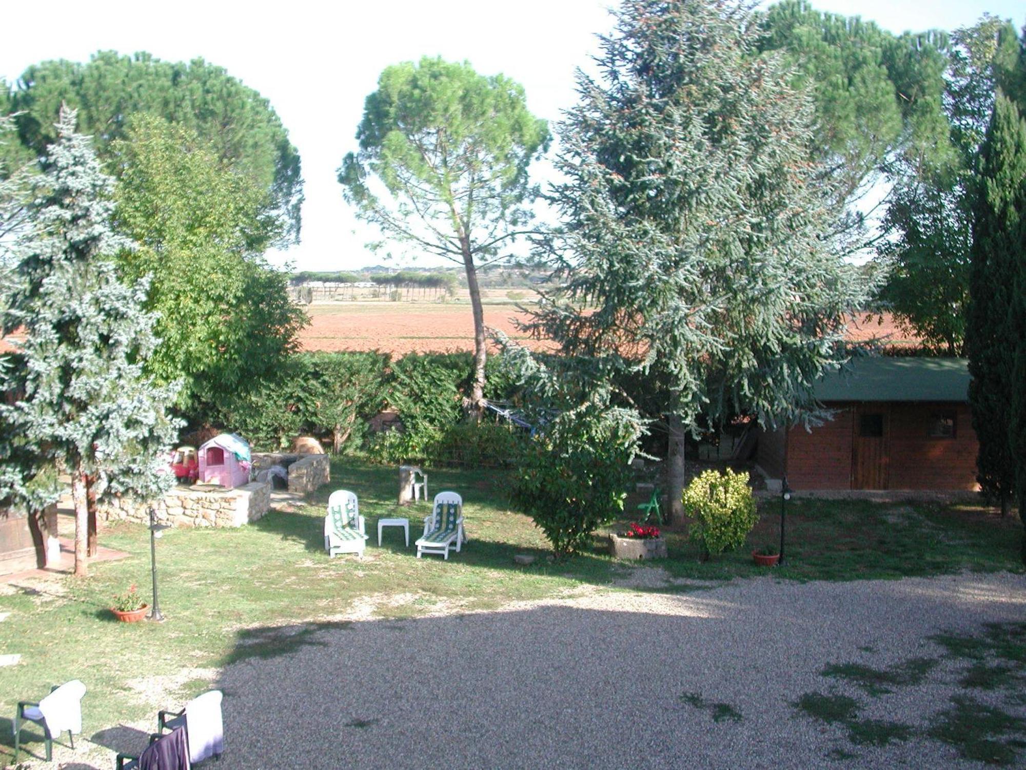 Casale Il Colombaio Di Toiano Guest House Valli Luaran gambar